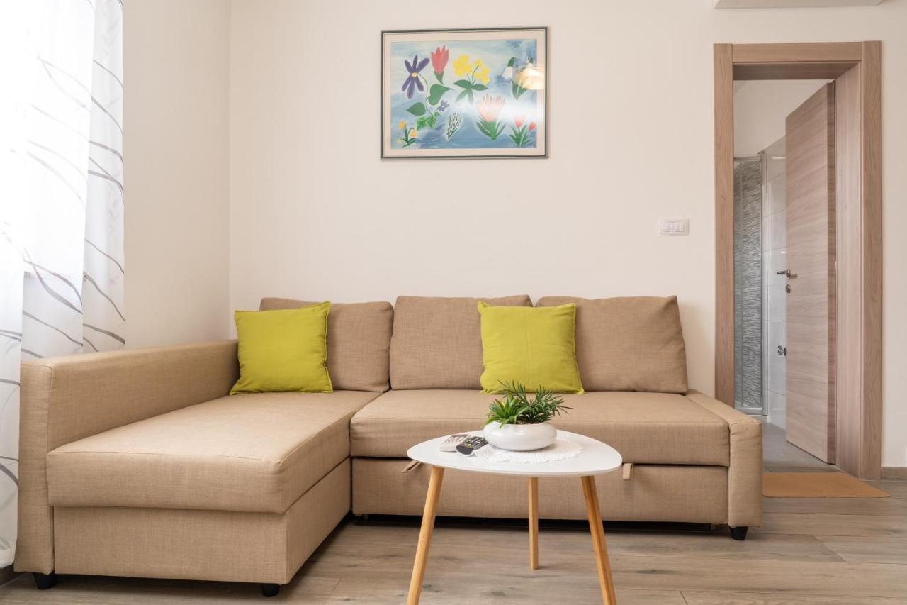 Ferienwohnung Tomi Pula Exterior foto