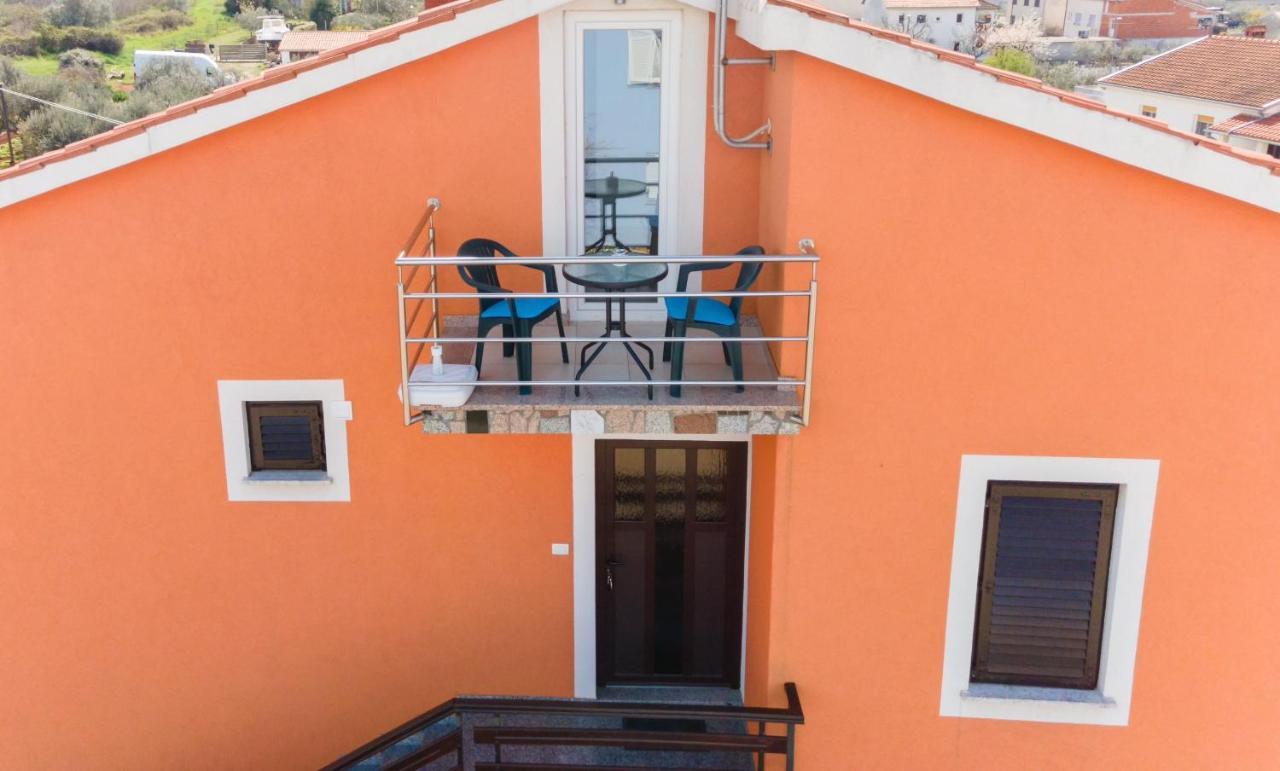 Ferienwohnung Tomi Pula Exterior foto